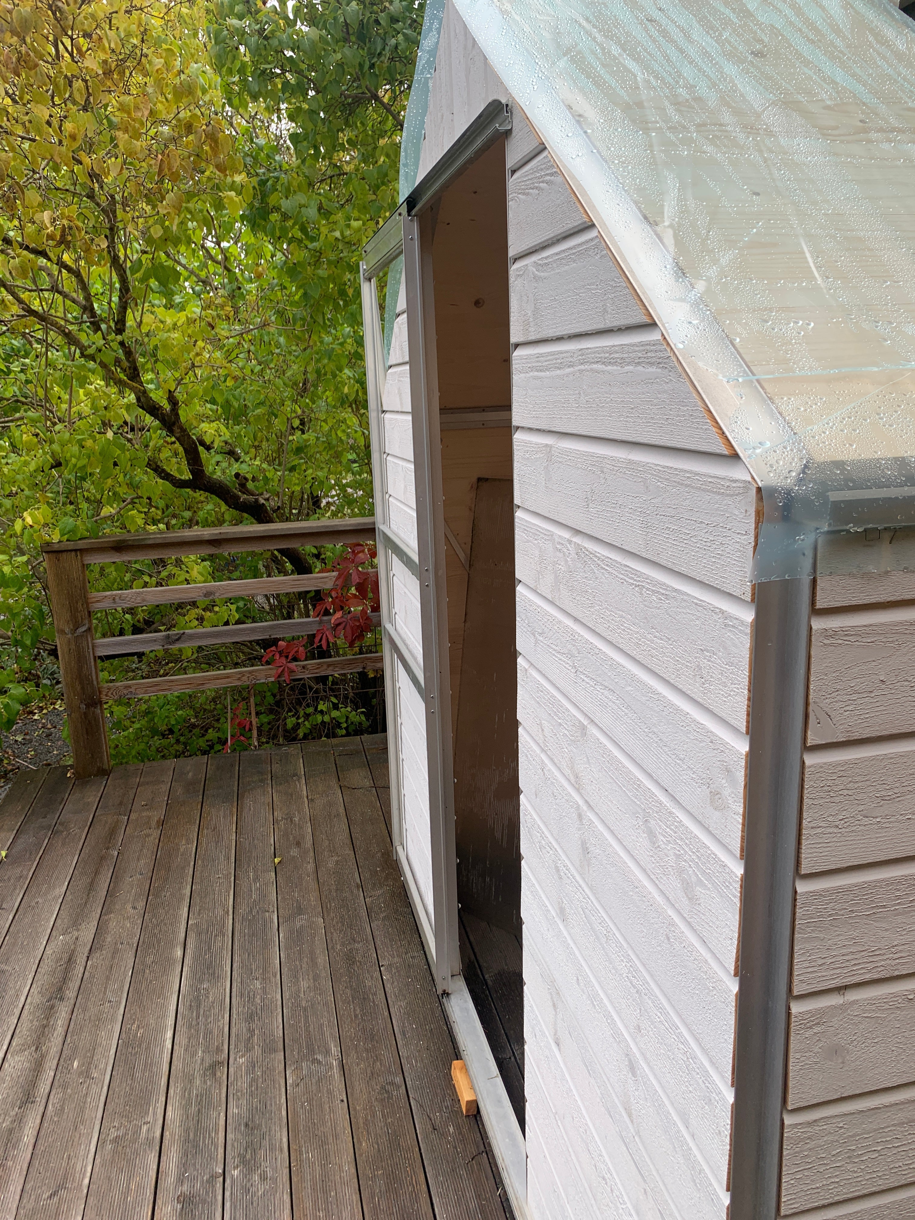 Kubbomaten växer fram